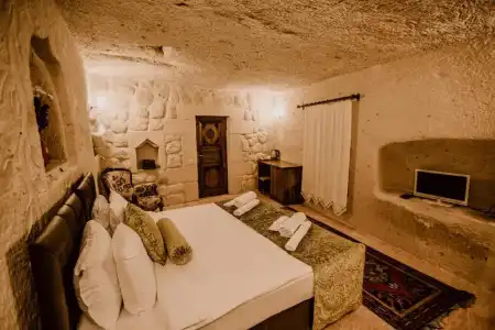 Ortahisar Cave - 25