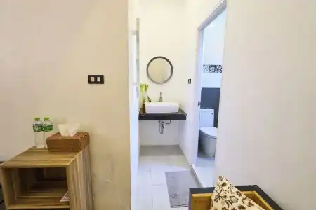 Sherloft Home & Hostel - 58