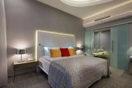 The Sense Deluxe - 36