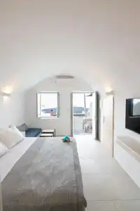 Caldera Cliff Illusion Suites - 49
