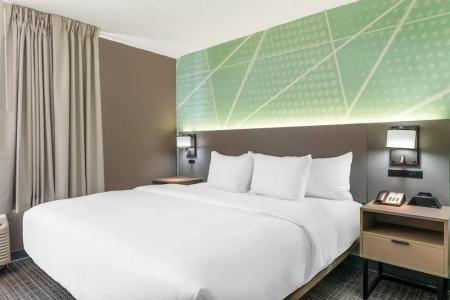 Comfort Inn & Suites Madison East Interstate I-90 - 63