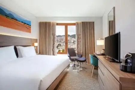 Hilton Garden Inn Tirana - 56