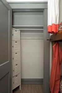 Gardner & Hostel - 116