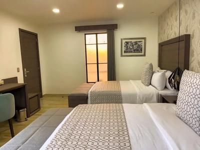 Parral 14 Boutique - 42