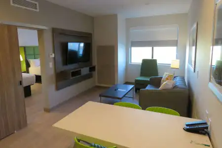 Wyndham Garden College Station - 4