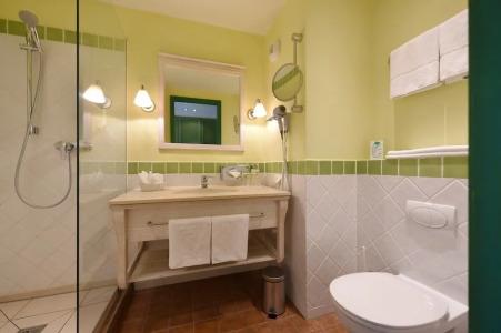 Hirschen in Freiburg-Lehen - 88