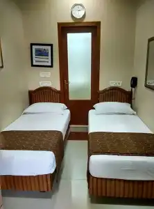 Elphinstone Annexe - 29