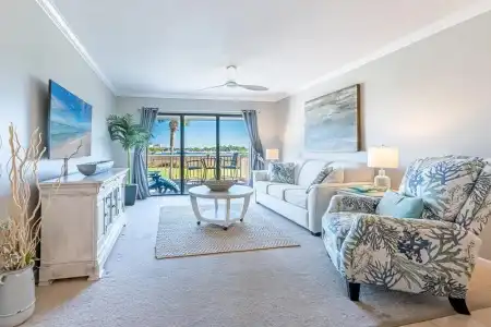 823 Harbour Point - 37