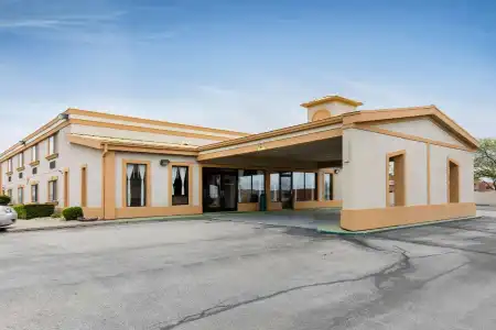 Quality Inn & Suites Bloomington University Area - 29