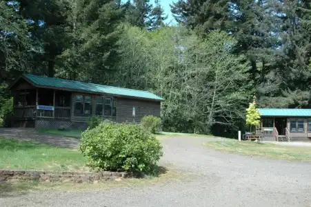 Park Motel and Cabins - 78