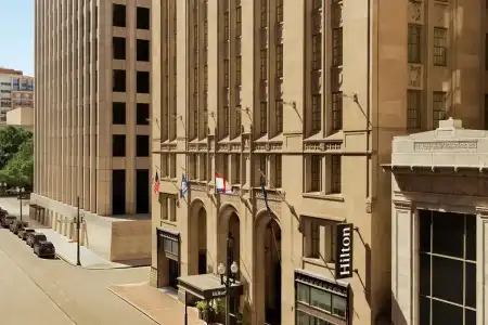 Hilton New Orleans/St. Charles Avenue - 44