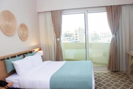 Redcon Suites - 75