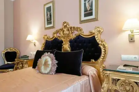 Adriano Boutique Sevilla - 41