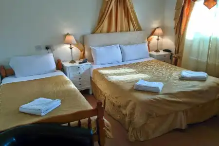 Acorn Guest House - 2