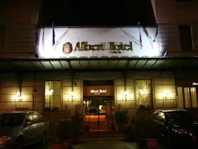 Albert - 25