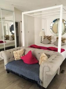 Twenty Nevern Square - 173