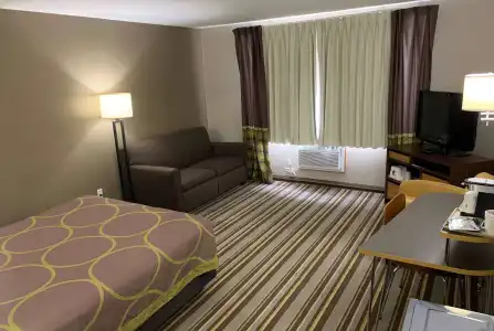 Super 8 by Wyndham Durango - 1