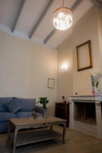 Kyria Boutique House - 10
