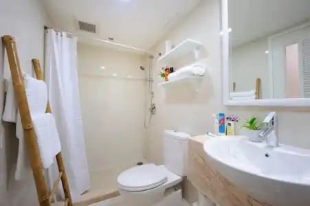 Sabai Sathorn - 114