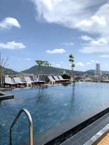 Rak Elegant Patong - 16