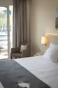 Best Western Le Roof - 97