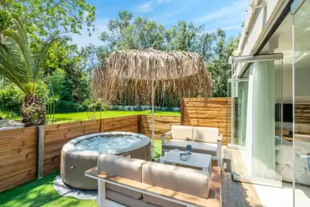 Bamboo Suites Adults Only - 143