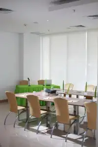 Whiz Cikini Jakarta - 24