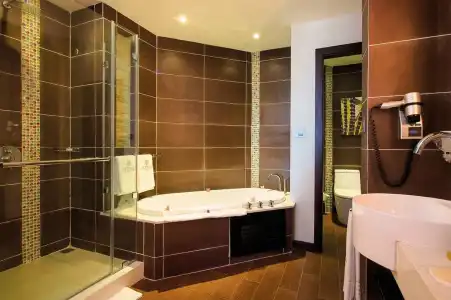 Crystals Beach Resort Belle Mare, a member of Radisson Individuals - 8
