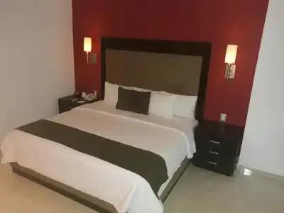 & Suites PF - 57