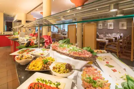 Best Western Premier Castanea Resort - 12