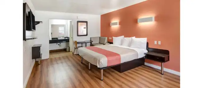 Motel 6 Dallas, TX - Forest Lane - 1