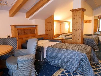 Belvedere & Paradise Club Center - 3