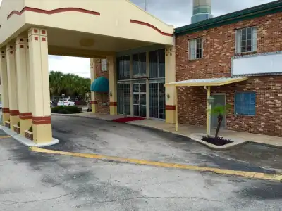 Best Motel Lakeland - 13
