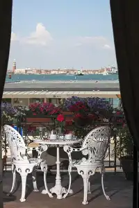 Riviera - 61