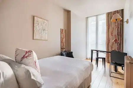 Globe et Cecil Hôtel - 52