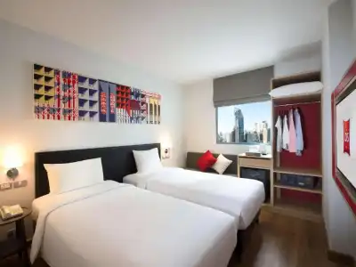 Oakwood Suites Bangkok - 33
