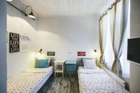 5 Vintage Guest House - 28