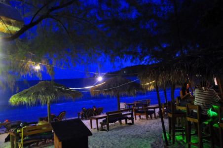 White Beach Bungalows - 15