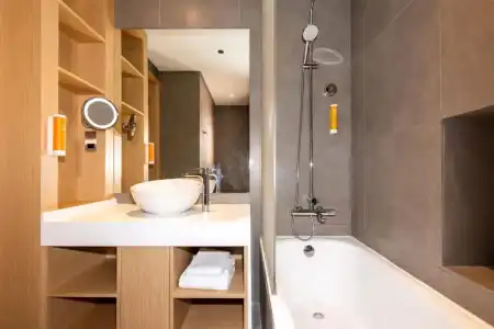 Premier Inn Dubai Dragon Mart - 37