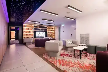 Yotel - 21