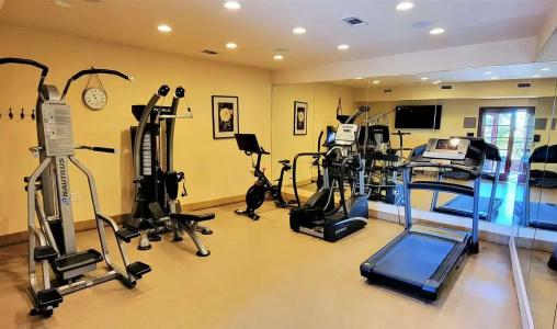 Best Western Plus Sunset Plaza - 22