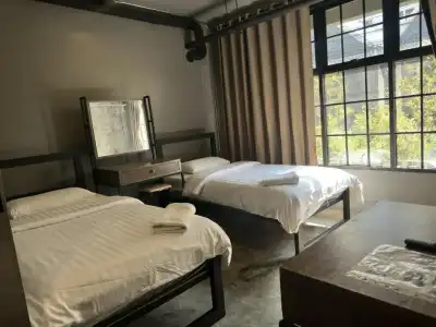 Premier Hostel - 56