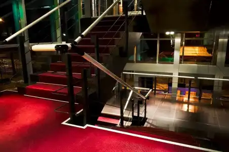Cosmopolit - 18