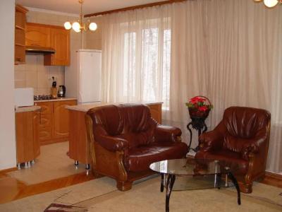 Lessor 204 Apartments - 43