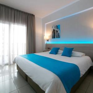 Les Palmiers Beach Boutique & Luxury Apartments - 21
