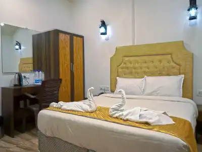 Calangute Beach Resort - 5