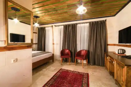 Sapphire Stone House - 49