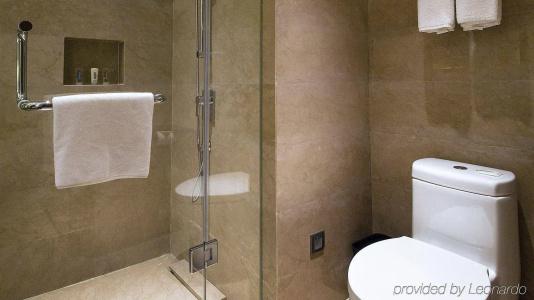 Holiday Inn Chengdu Oriental Plaza by IHG - 8