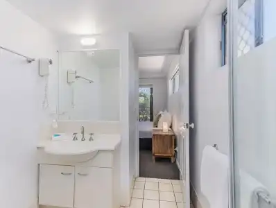 Bella Mare Beachside Apartments - 35
