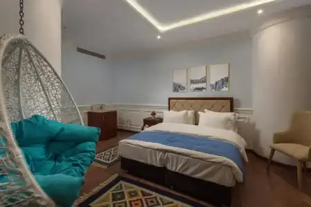 Miramar Boutique - 24